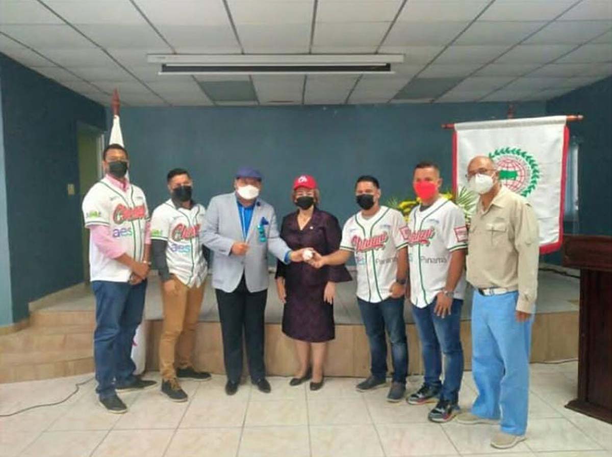 Homenaje a jugadores del equipo Chiricano de béisbol mayor que forman parte del estamento Administrativo de la Universidad Autónoma de Chiriquí